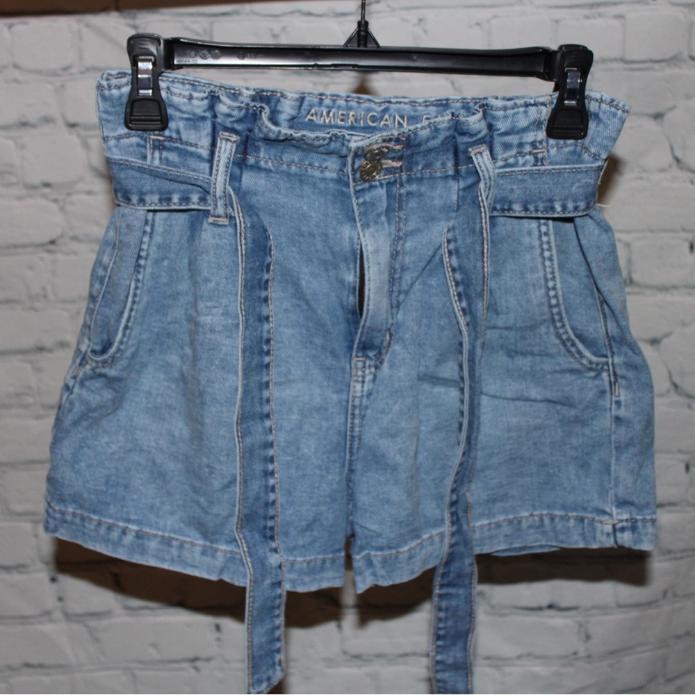 American Eagle Mom Short